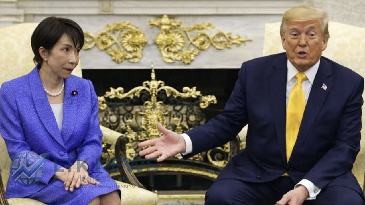 ইতিহাস যখন রসিকতার উপকরণ হয়